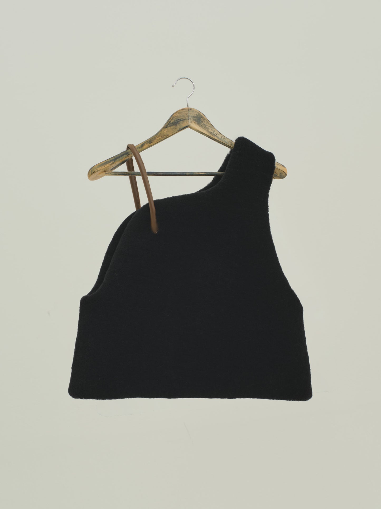 Sleeveless Mouton / black