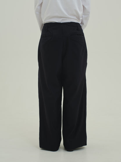 Lint pants