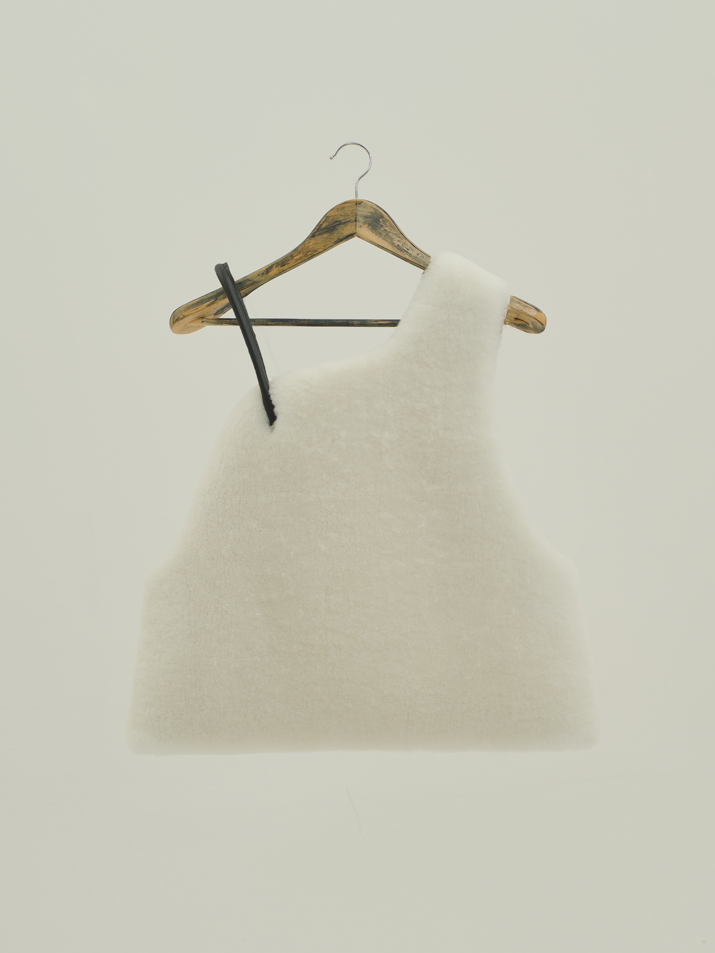 Sleeveless Mouton / glaze white